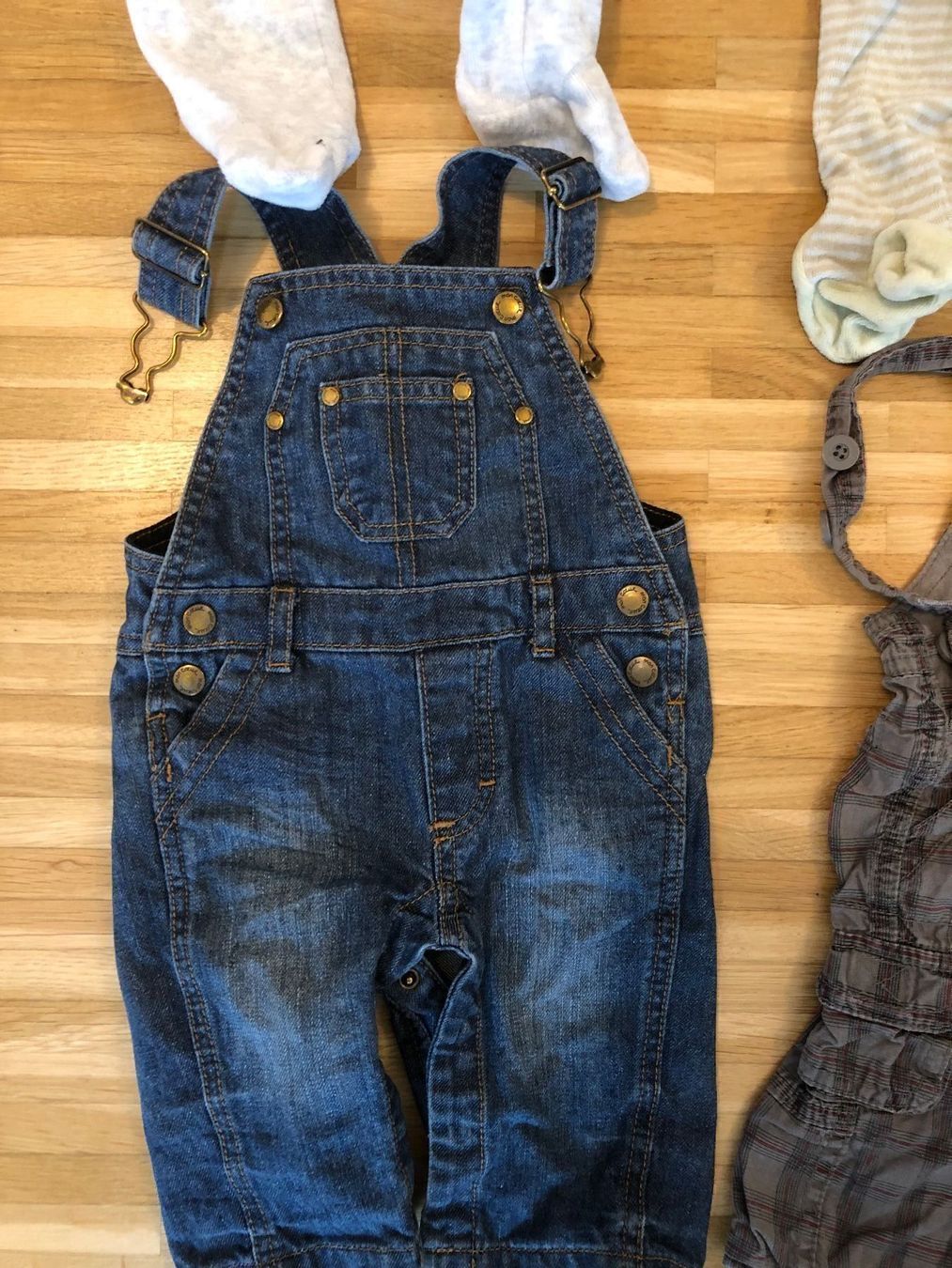Lotti & Set di vestiti: Kinderkleider Set Grösse 68 – Usato da Lupsingen venduto da sta_wgg5 1