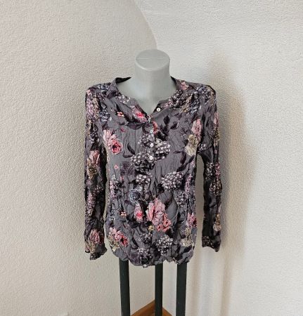 Blusen Shirt Gr. 36 ONLY geblümt neuw.