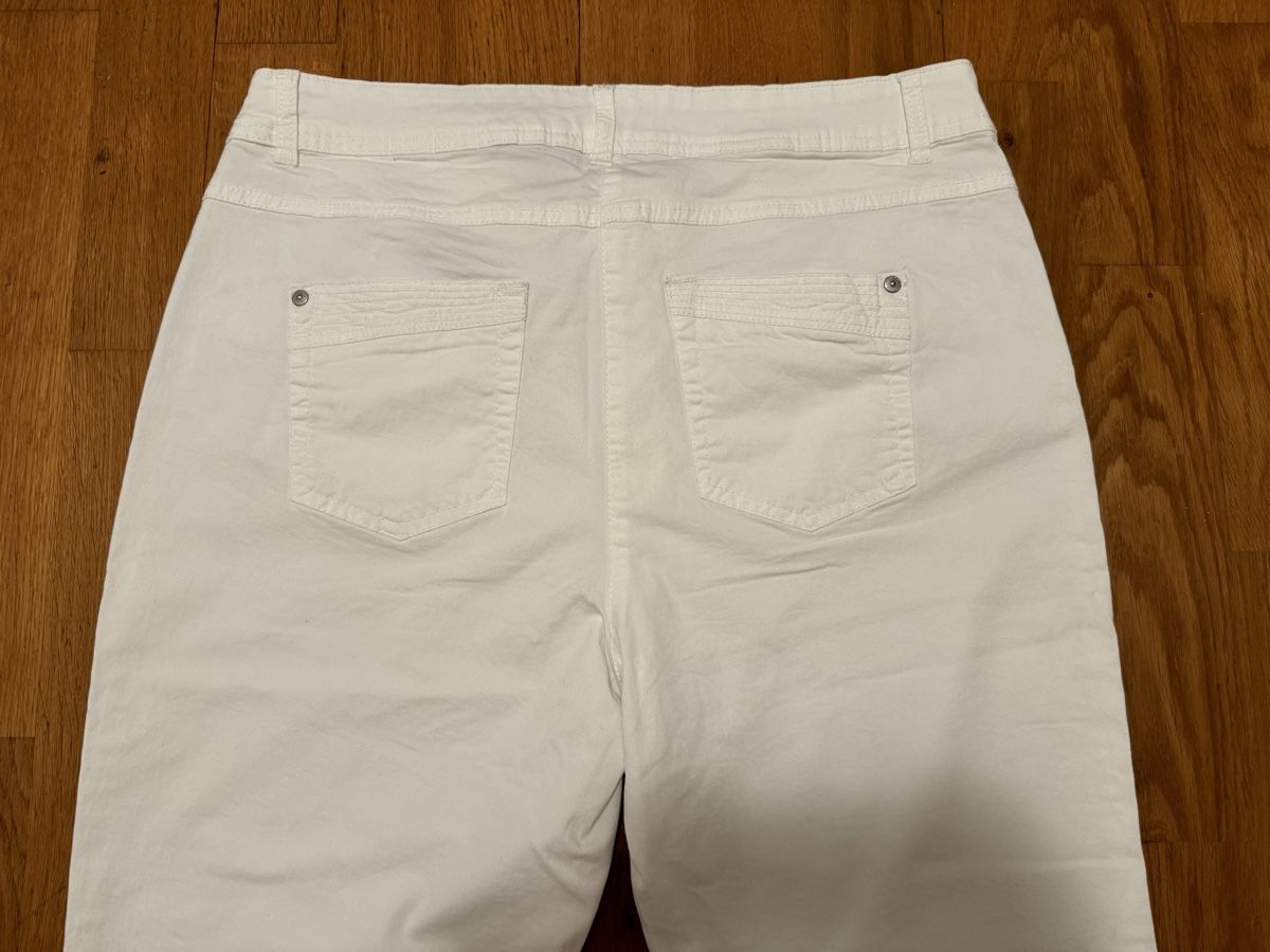 C&A Pantaloni: Weisse Hose von C&A in Grösse 42. – Usato da Adliswil venduto da StephanieAnnina 5