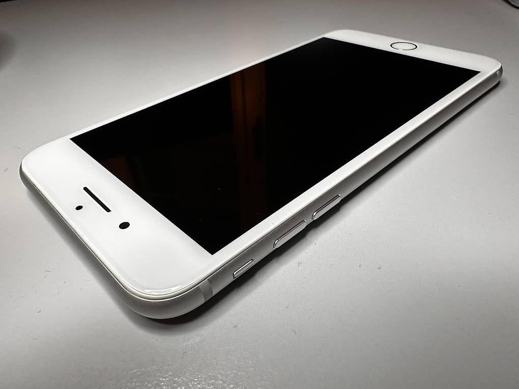 Apple Telefoni cellulari / Smartphones: iPhone 8 Plus Silber/Weiss – Difettoso da St. Gallen venduto da jxyo 2