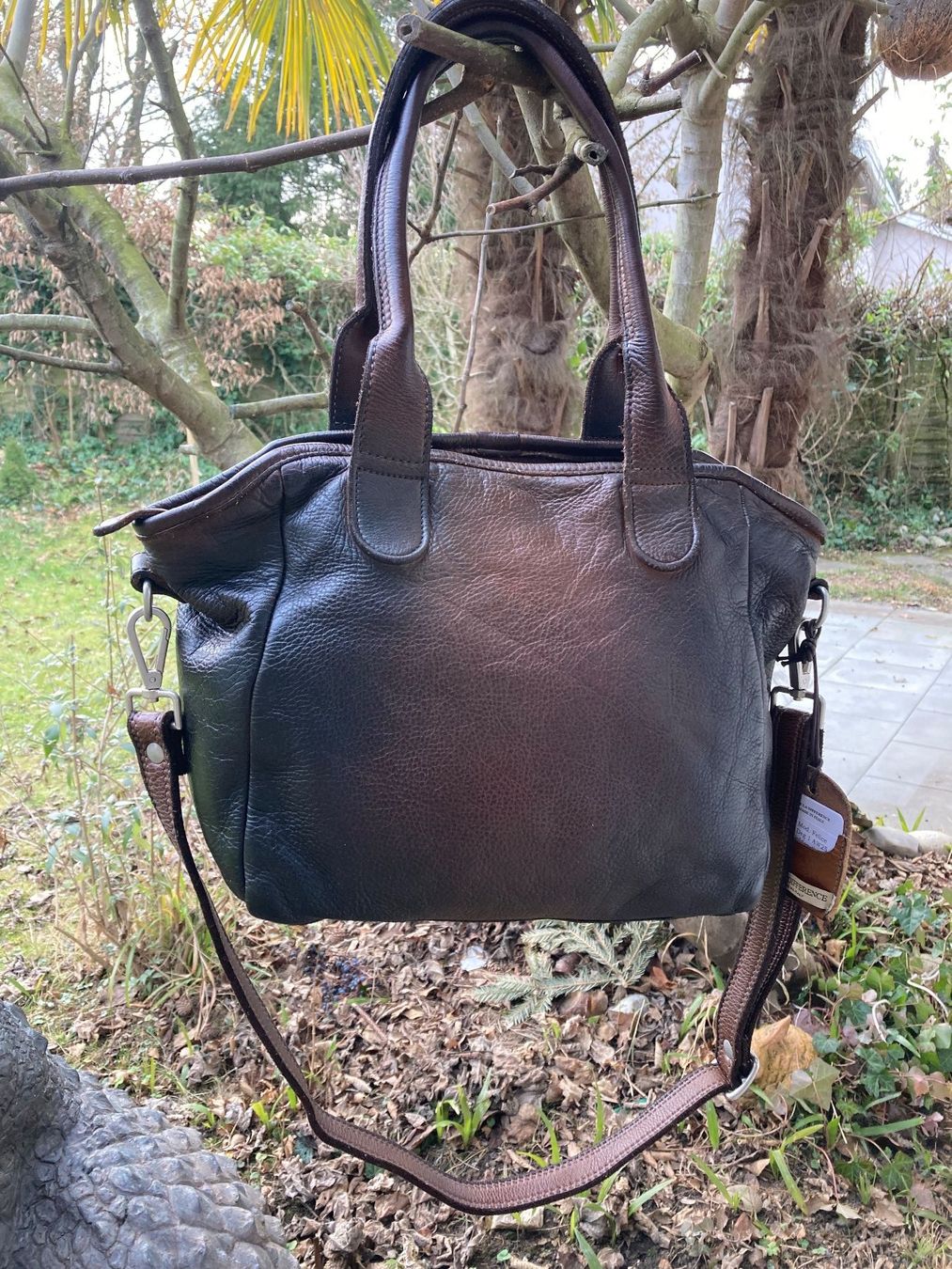 Borse da donna: Vive La Difference Leder Tasche "Felice" in top Zustand – Usato da Bottmingen venduto da Laternenlicht 1