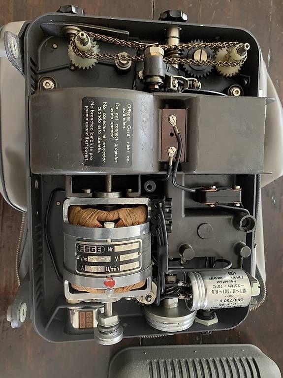 Proiettori: Projecteur movilux 8 zeiss ikon  – Usato da Gland venduto da visiped 2