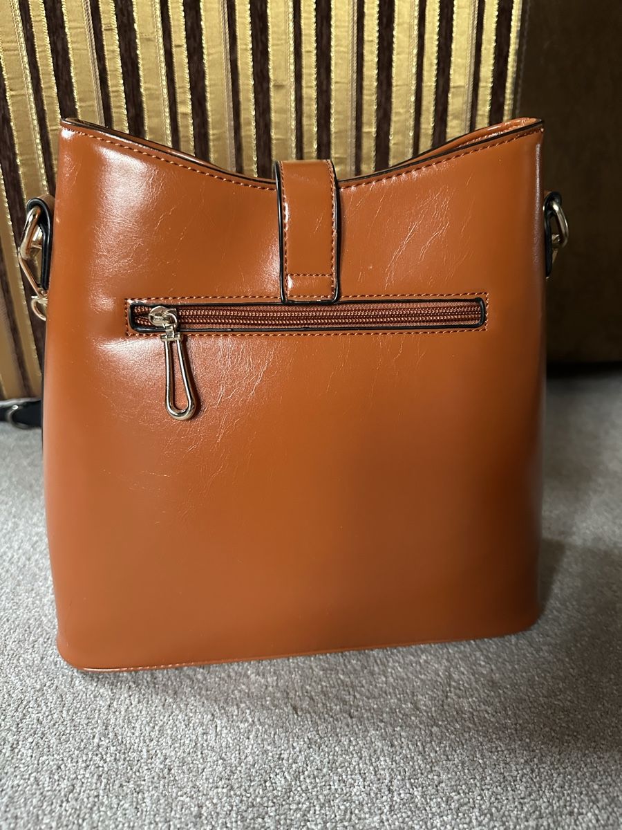 Borse da donna: Schultertasche, hellbraun, mit gold, neu – Nuovo (secondo la descrizione) da Zollikon venduto da into-the-west 2