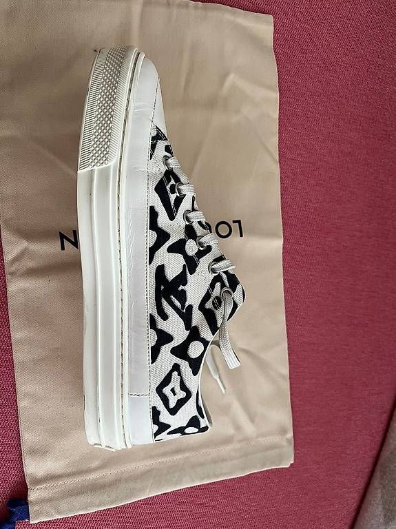 Louis Vuitton Damenschuhe: Louis Vuitton – Gebraucht aus Basel von MilenaBasel 2