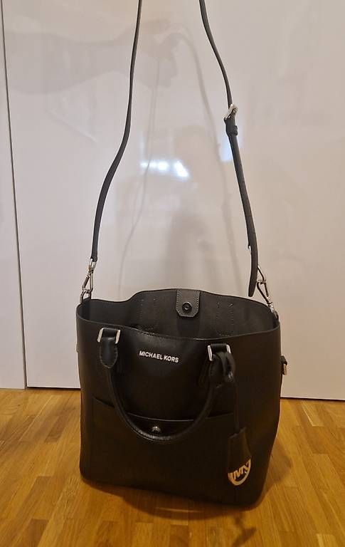 Sacs femmes: Michael Kors Tasche – D'occasion à Winterthur par TOPM 1