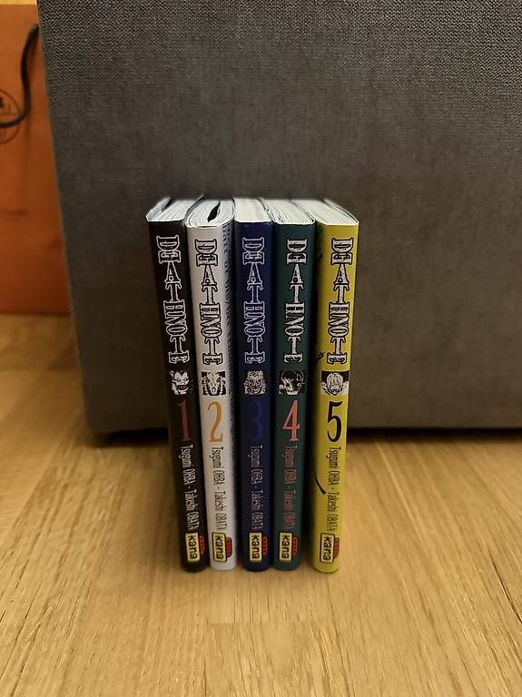 Fumetti: Manga Deat Note tomes 1 à 5 – Usato da Nyon venduto da lio_5n8l 1