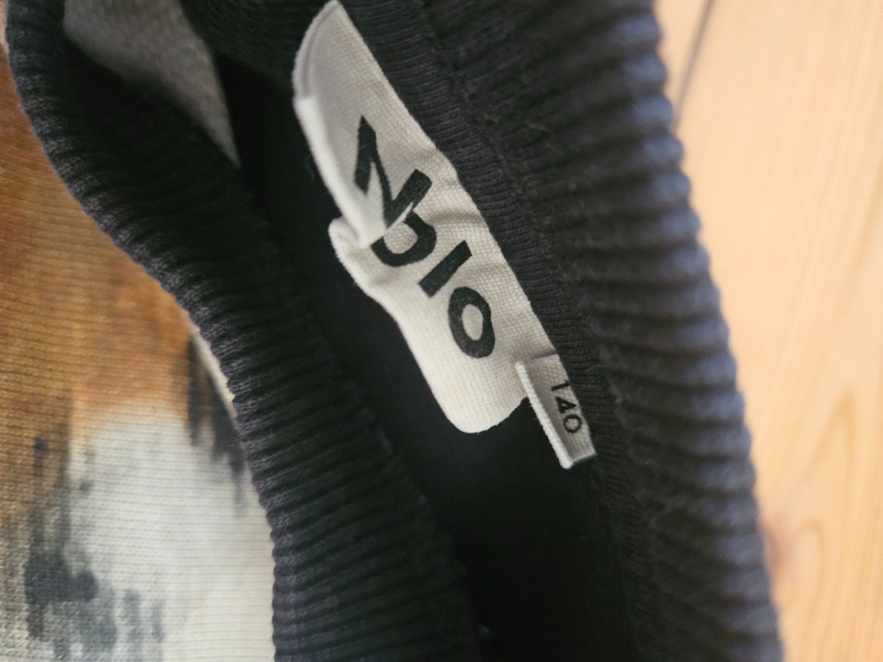 Molo Maglioni & Felpe: Molo Tiger Pulli 140 – Usato da Rifferswil venduto da fle_5nqr 1