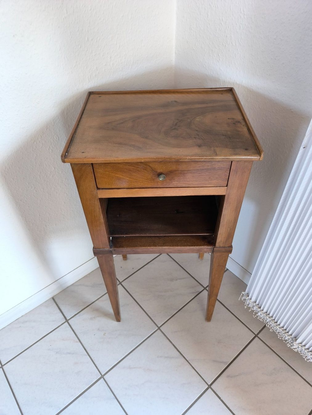 Comodini: Liseuse Bidermeier – Usato da Riehen venduto da tin_yx6j 2
