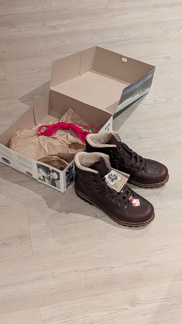 Meindl Scarpe da uomo: Wanderschuhe Meindl "Sonnblick" – Nuovo e nell'imballaggio originale da Tüscherz-Alfermée venduto da Sguido