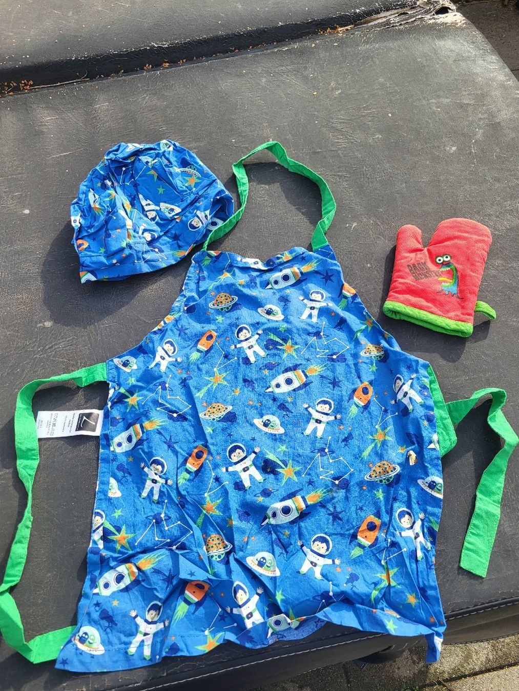 Sonstiges für Kind & Baby: Kinder Back-/Koch Schürzen Set, blau – Gebraucht aus Enggistein von Manuki_engg