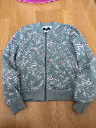 ONLY Übergangsjacke mit Blumenmuster, Top Zustand!