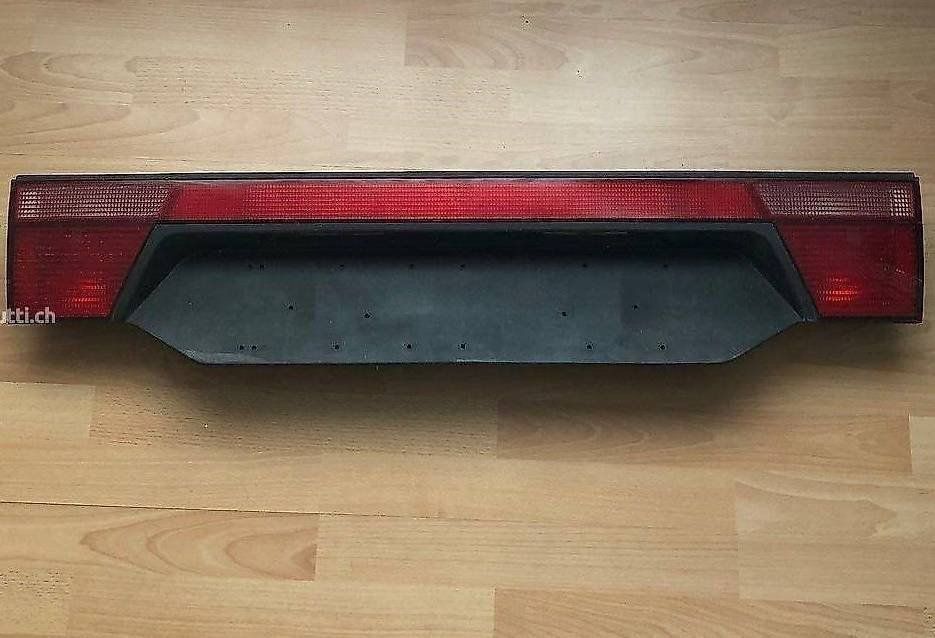 Alfa Romeo Tutti pezzi di ricambio auto: Alfa Romeo 155 Lichtband – Usato da Neuenhof venduto da Boh1