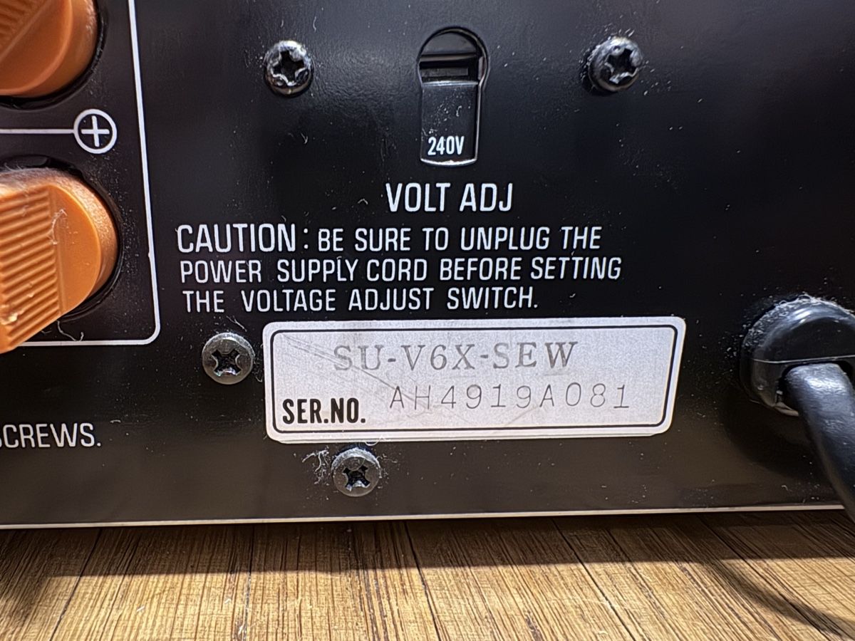 Technics Amplificatori: TECHNICS Vintage Stereo Integrated DC Amplifier ab Fr. 1.- – Usato da Perlen venduto da AC011114 4