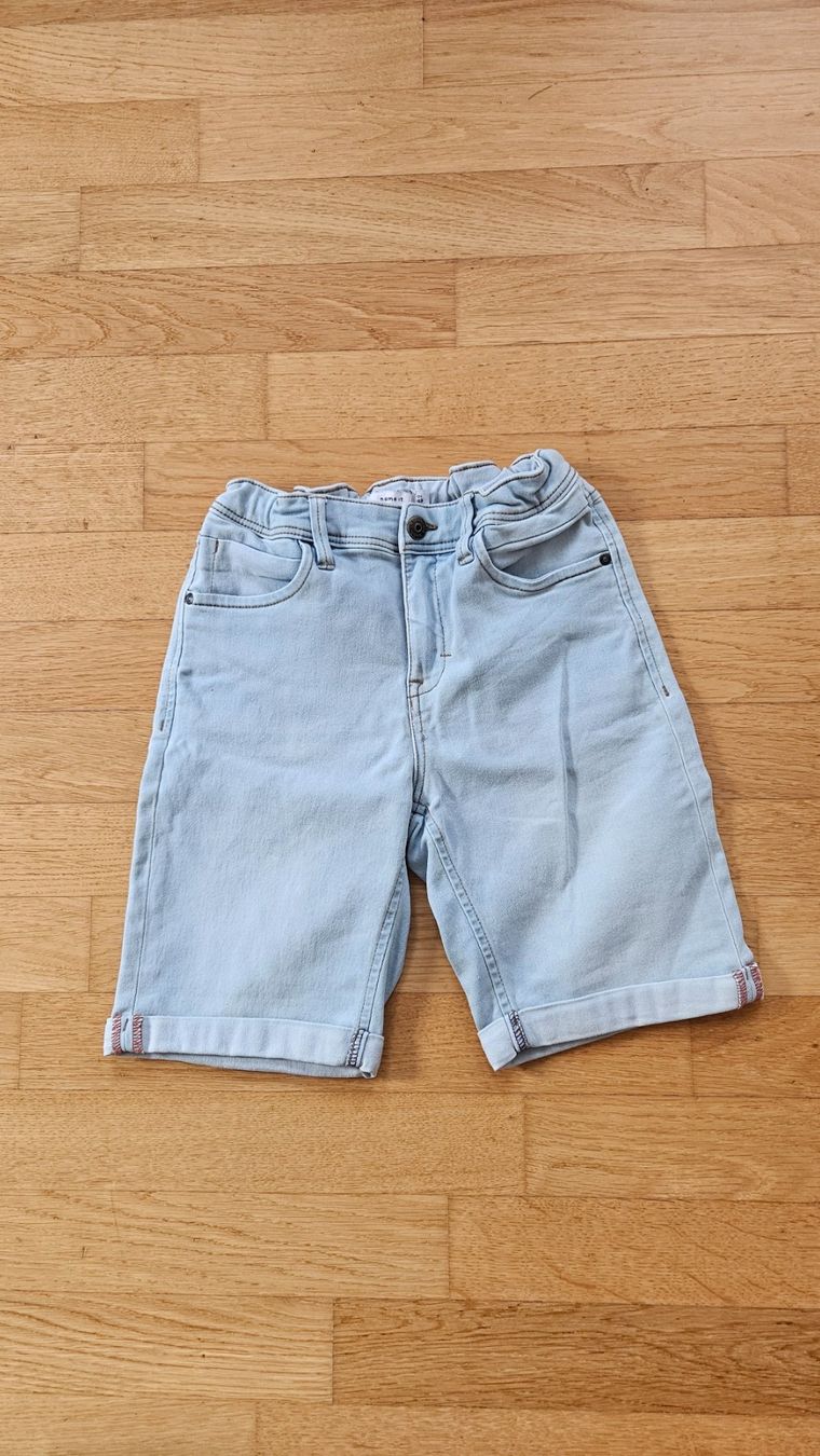 Name It Pantalons: Name it Shorts – D'occasion à Bubikon par diditoto