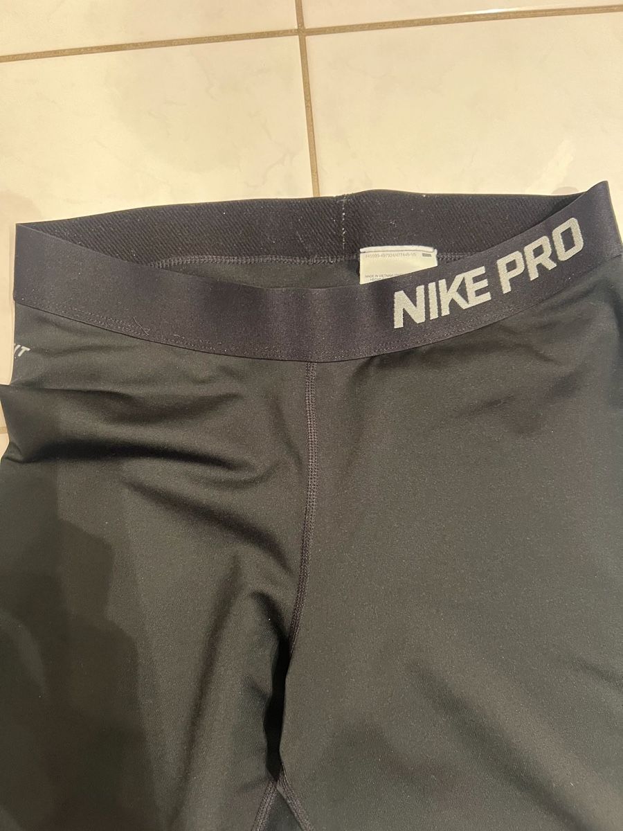 Nike Leggings: Short cycliste Nike Pro noir, Taille M – Usato da Hauterive NE venduto da Lipal 1