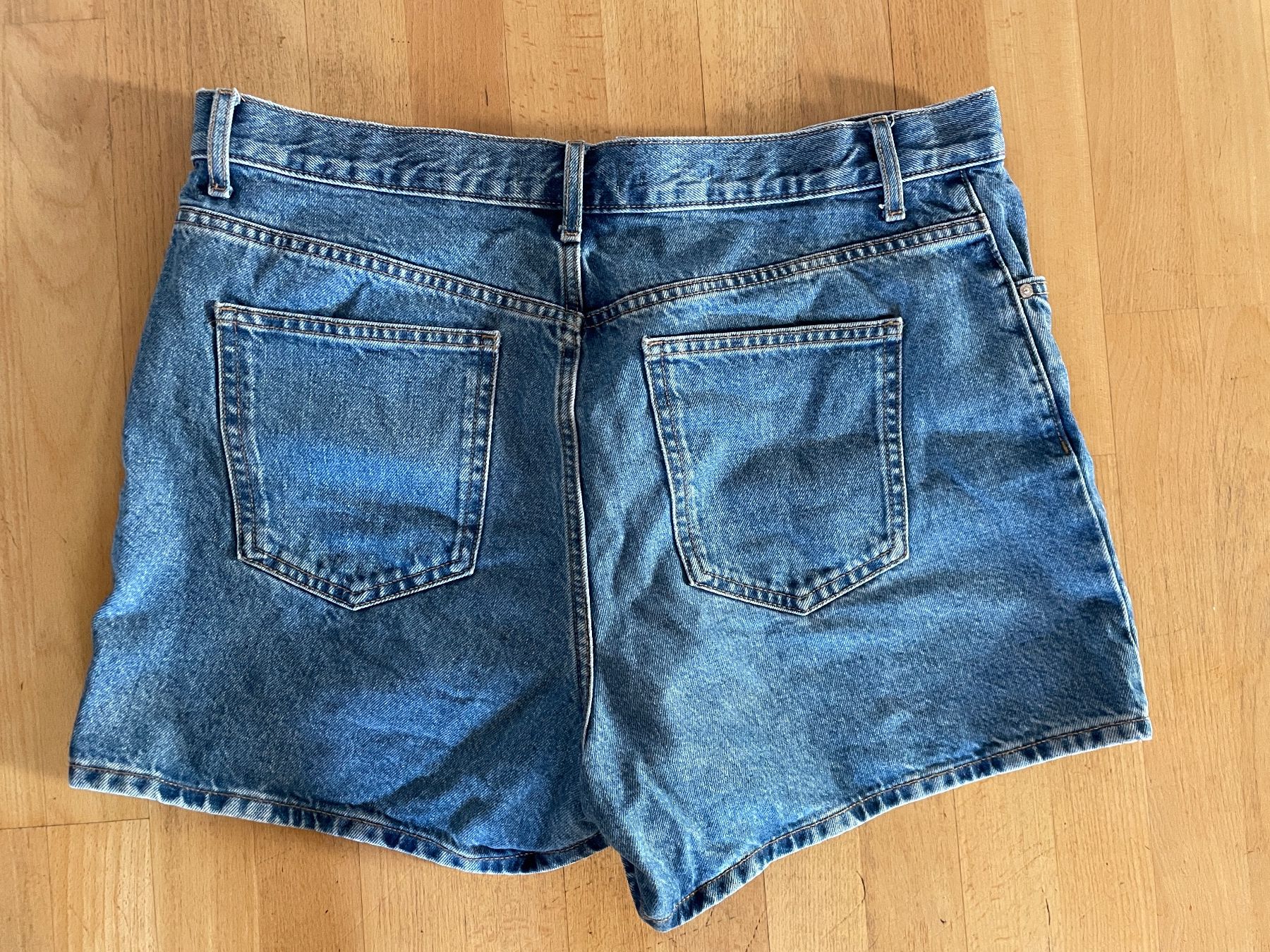 Mango Jeans: Jeanshorts, Mango, Grösse 44 – Gebraucht aus Winterthur von sabinemarie 2