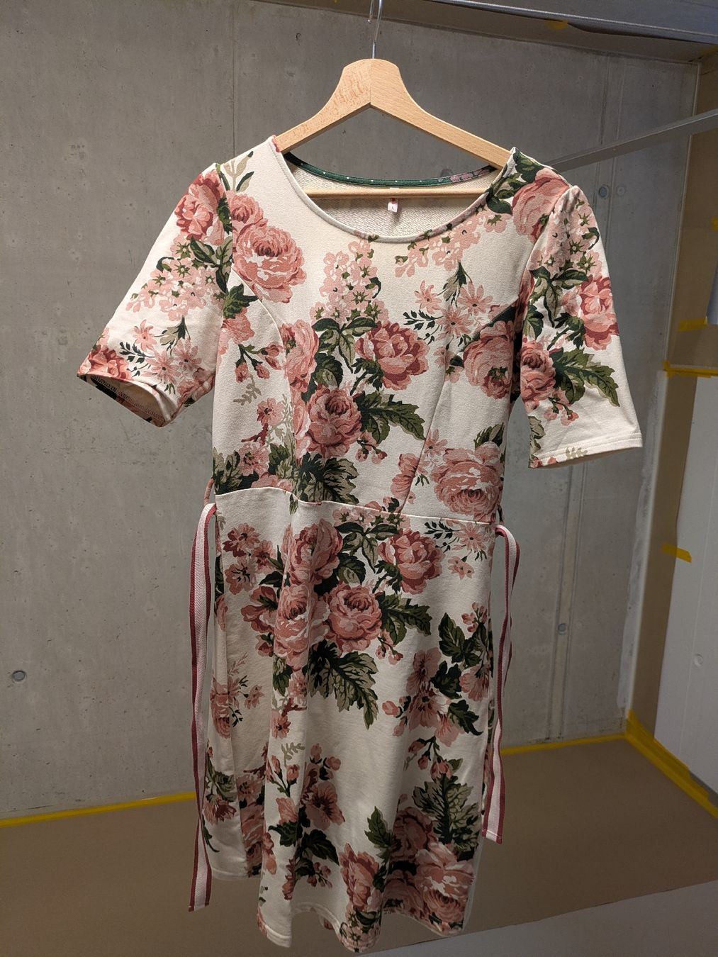 Blutsgeschwister Vestiti: Kleid mit Blumenmuster von Blutsgeschwister, Gr. L – Usato da Ins venduto da Jacy1