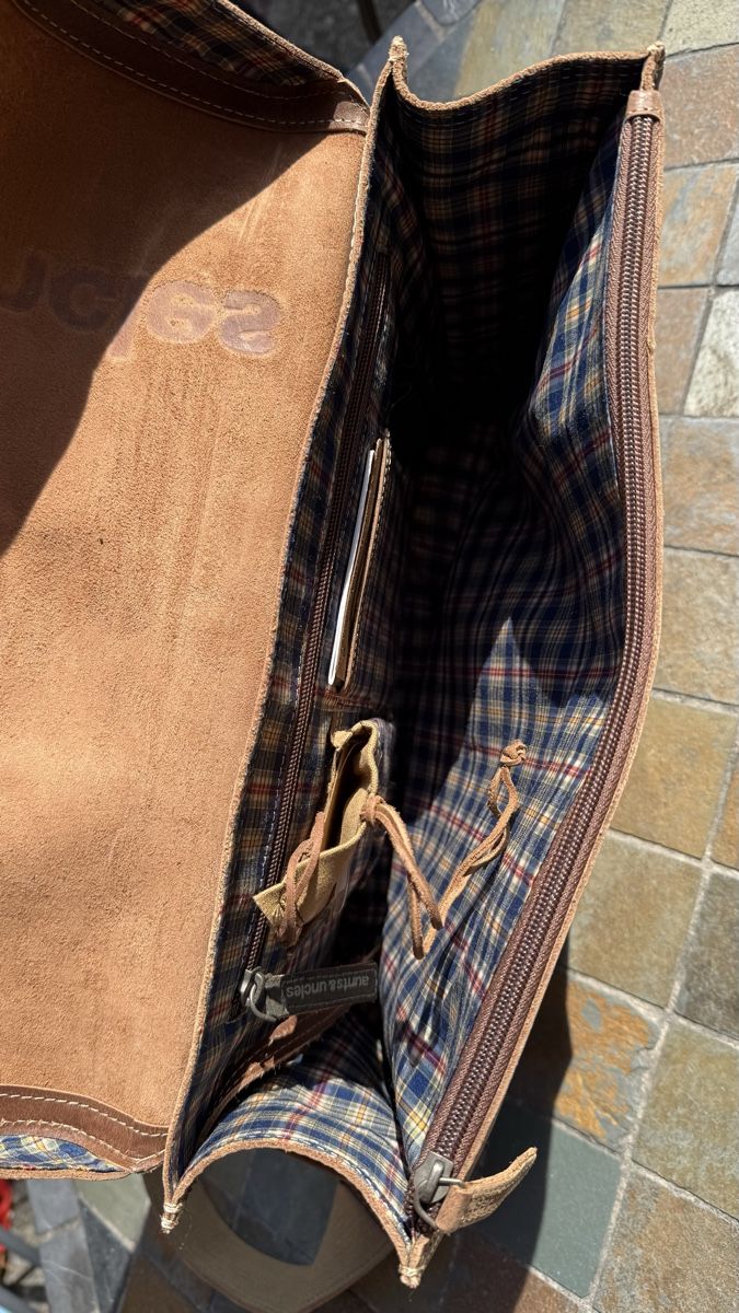 Aunts & Uncles Sacs: Messenger Aunts & Uncles – Neuf avec emballage d'origine à Vétroz par Polito27 2