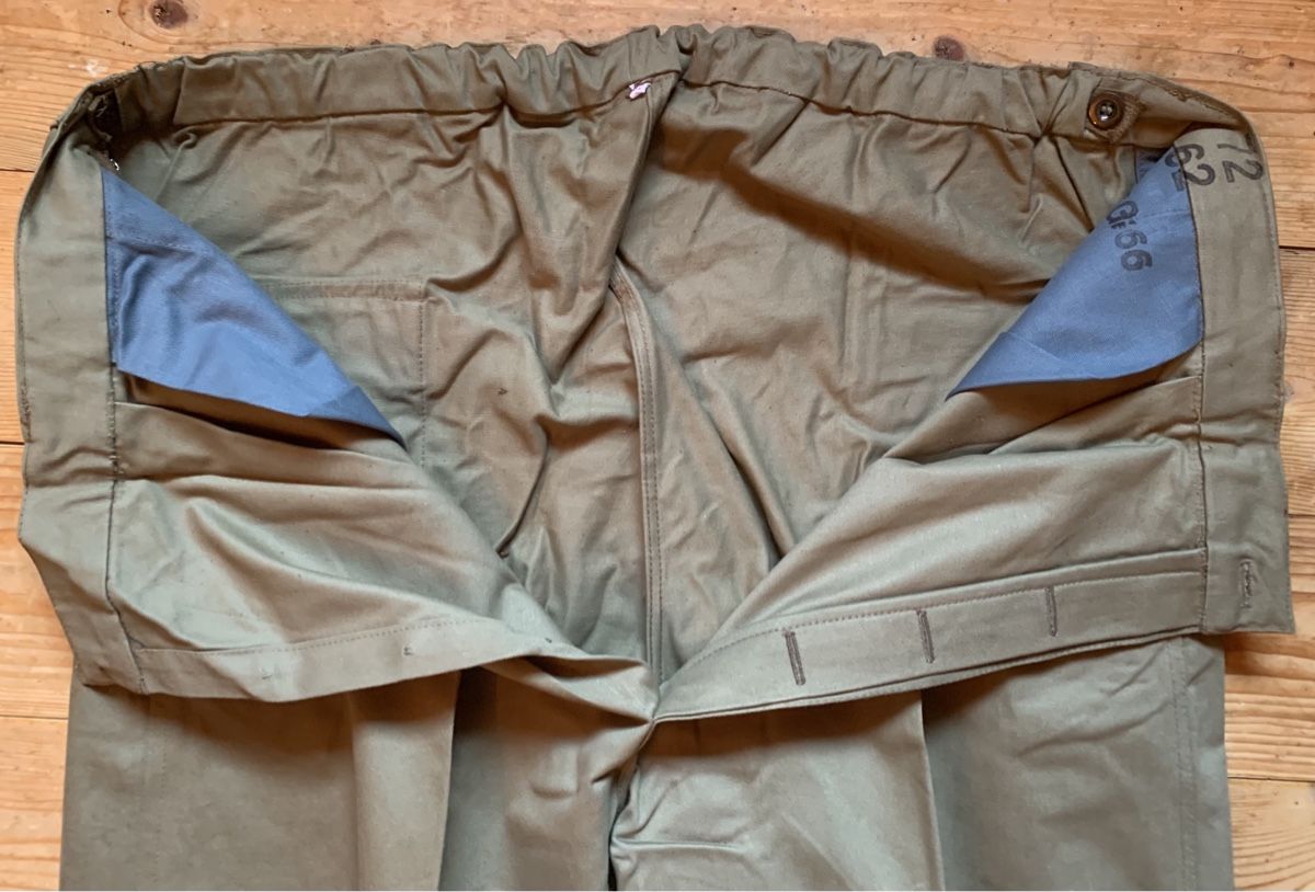 Pantaloni: Arbeitshose vom Zivilschutz Grösse 62/72 – Nuovo (secondo la descrizione) da Goldingen venduto da Bergler012 1