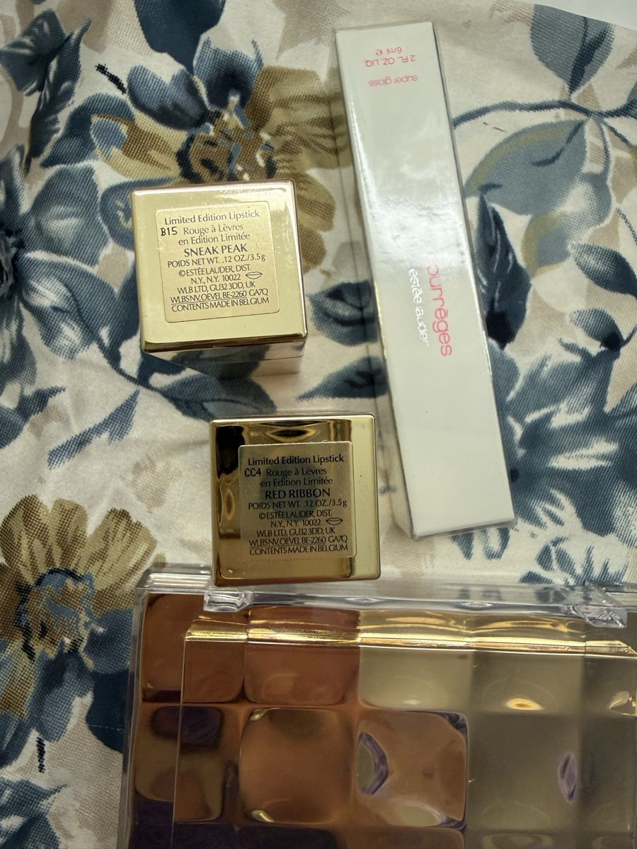 Estée Lauder Make-up: Estée Lauder Konvolut - Lidschatten & Lippenstift – Nuovo (secondo la descrizione) da Buch am Irchel venduto da Sweetharth 1