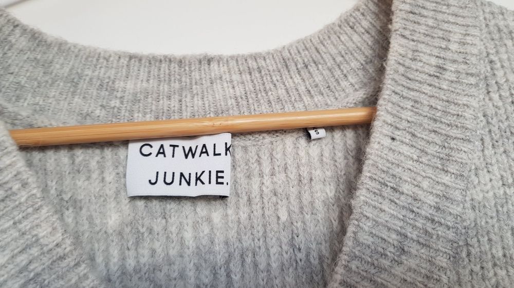 Maglioni & Felpe: Catwalk Junkie Strick-Pullunder, Grau, onesize – Usato da Bern venduto da ani_bn87 2