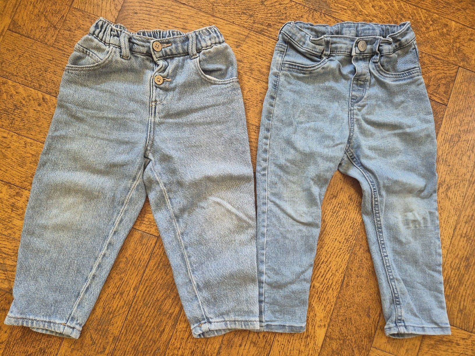 Ensembles coordonnés: Lot 2 jeans enfant taille 92 – D'occasion à Yverdon-les-Bains par somiou