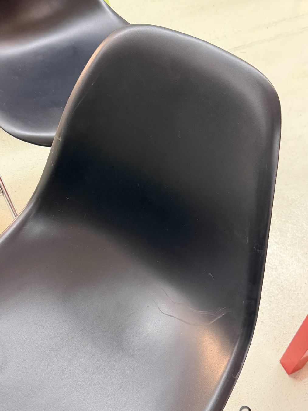 Vitra Sedie: Vitra Eames DSS 6er Set ab 1.- Schwarz – Usato da Zürich venduto da Simsala-bim 4