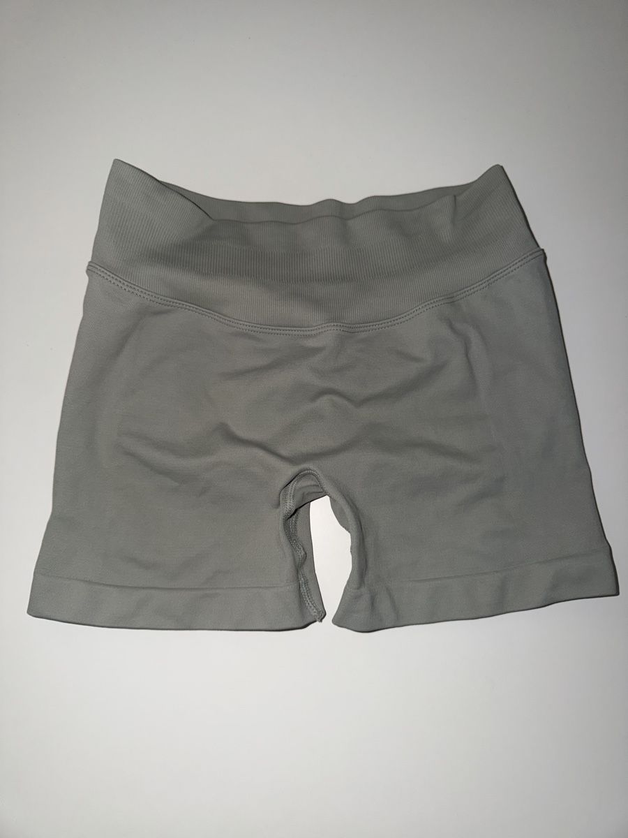 Leggings: Shorts grey size S new – Nuovo e nell'imballaggio originale da Gränichen venduto da Domsiiiii 1