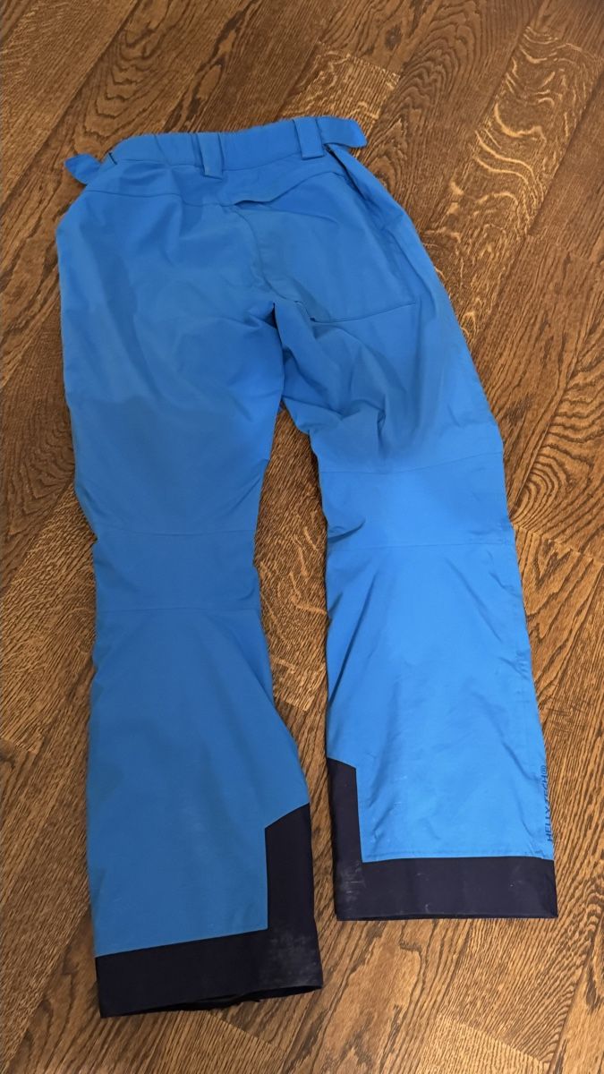 Helly Hansen Lots de vêtements: Skianzug Helly Hansen Herren Gr. S – D'occasion à Zürich par bi_9107 3