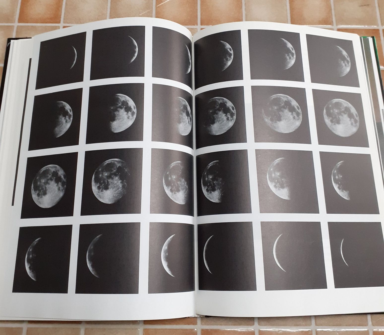 Libri: Buch Sonnenfinsternisse – Usato da Bure venduto da Srh2 7