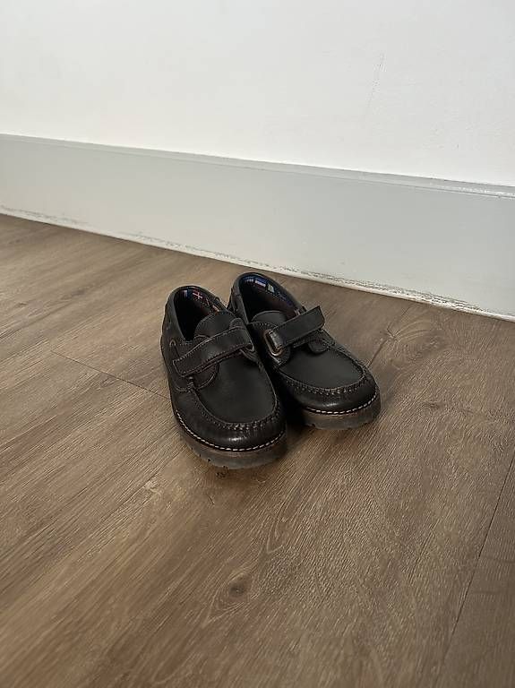 Scarpe per ragazzi: Chaussures garçon taille 32 – Usato da Curtilles venduto da cat_vs66 1
