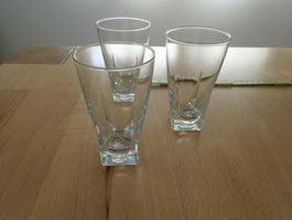 3 Gläser Aperetif