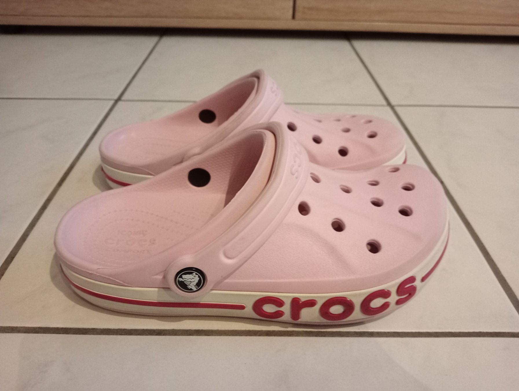 Crocs Scarpe da uomo: Crocs 37 – Usato da Rüfenacht BE venduto da anemask