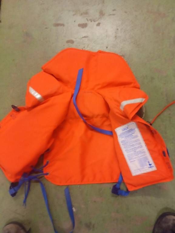 Giubbotti di salvataggio: Rukka Schwimmweste – Usato da Basel venduto da Petergunn 1
