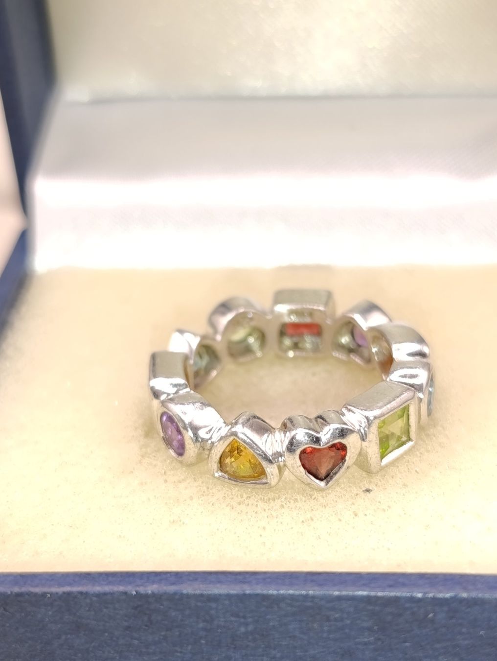 Ringe: Vintage Memory Ring mit bunte Edelsteine Top – Gebraucht aus Steffisburg von 1.Schmuckschatulle 4