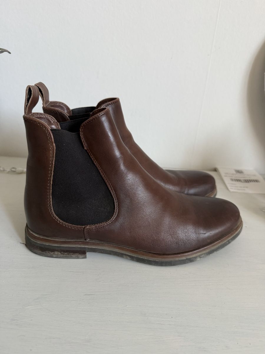 Scarpe da donna: Bottines Varese peu portées T37  – Nuovo (secondo la descrizione) da Dombresson venduto da feline_ne 1