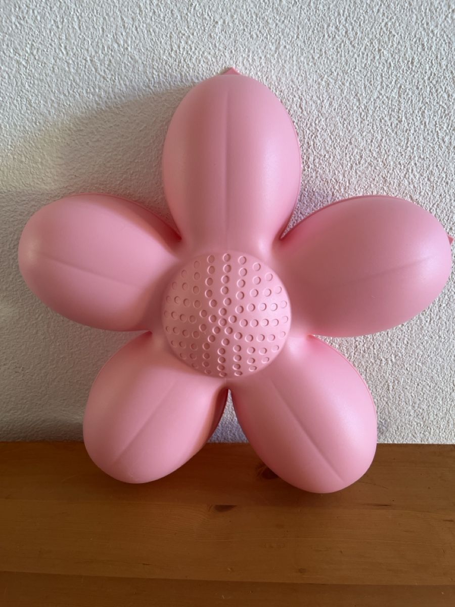 Ikea Lampade: Wand-Blumenlampe von Ikea Kinderzimmer – Usato da Zürich venduto da Sharonsimona