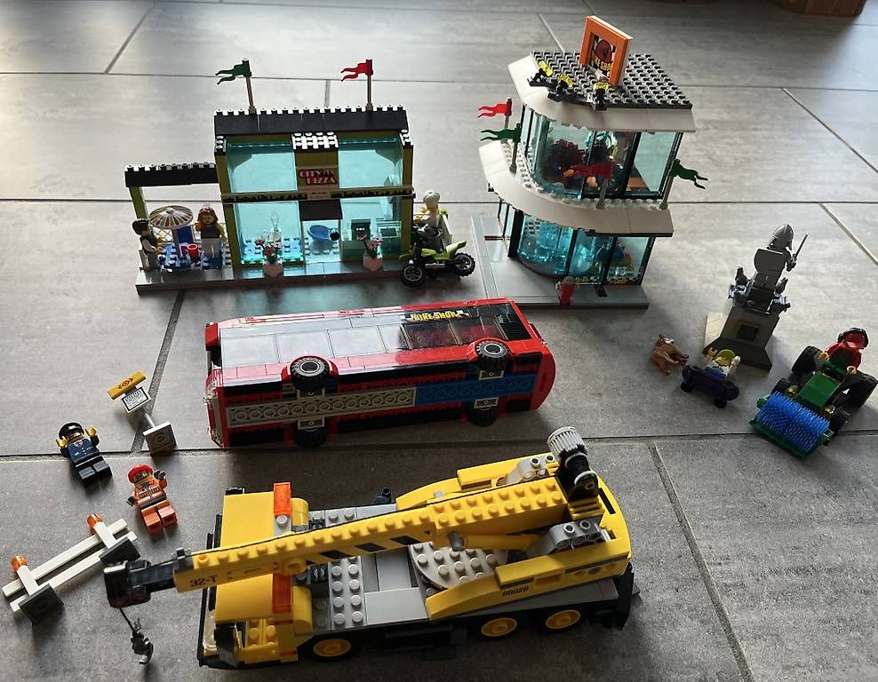 Kit di costruzioni: Lego City 60026 Stadtzentrum – Usato da Trimmis venduto da pamamiga 4