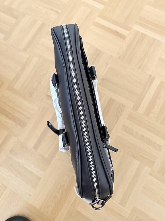 Taschen: Laptoptasche – Neu und originalverpackt aus Basel von alu_l9s8 2