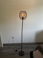 Stehlampe