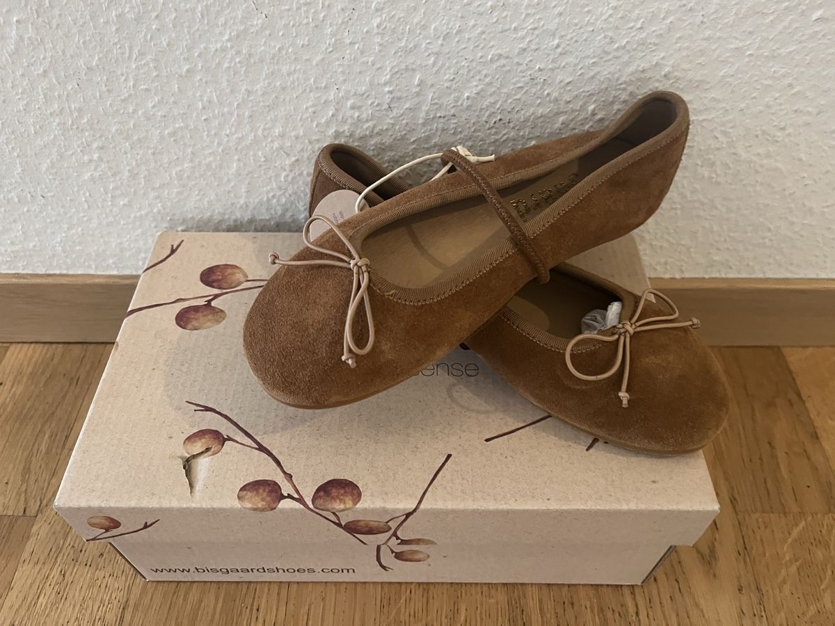 Bisgaard Scarpe per ragazze: Bisgaard Ballerina, Gr. 35, neu, Leder, Mädchen – Nuovo e nell'imballaggio originale da Zürich venduto da imelisa