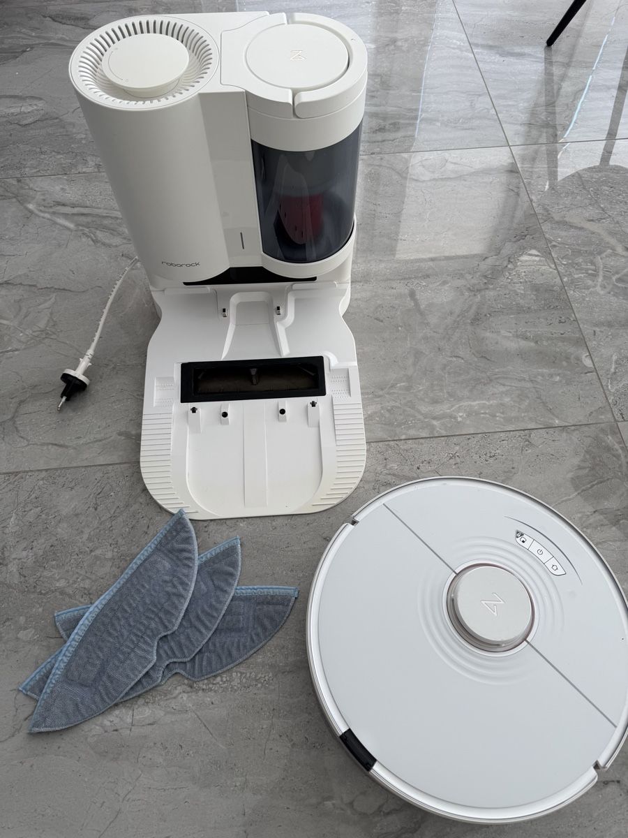 Roborock Staubsauger & Zubehör: Roborock S7 mit Absaugstation und Mopps – Gebraucht aus Sierre von Nessii 1