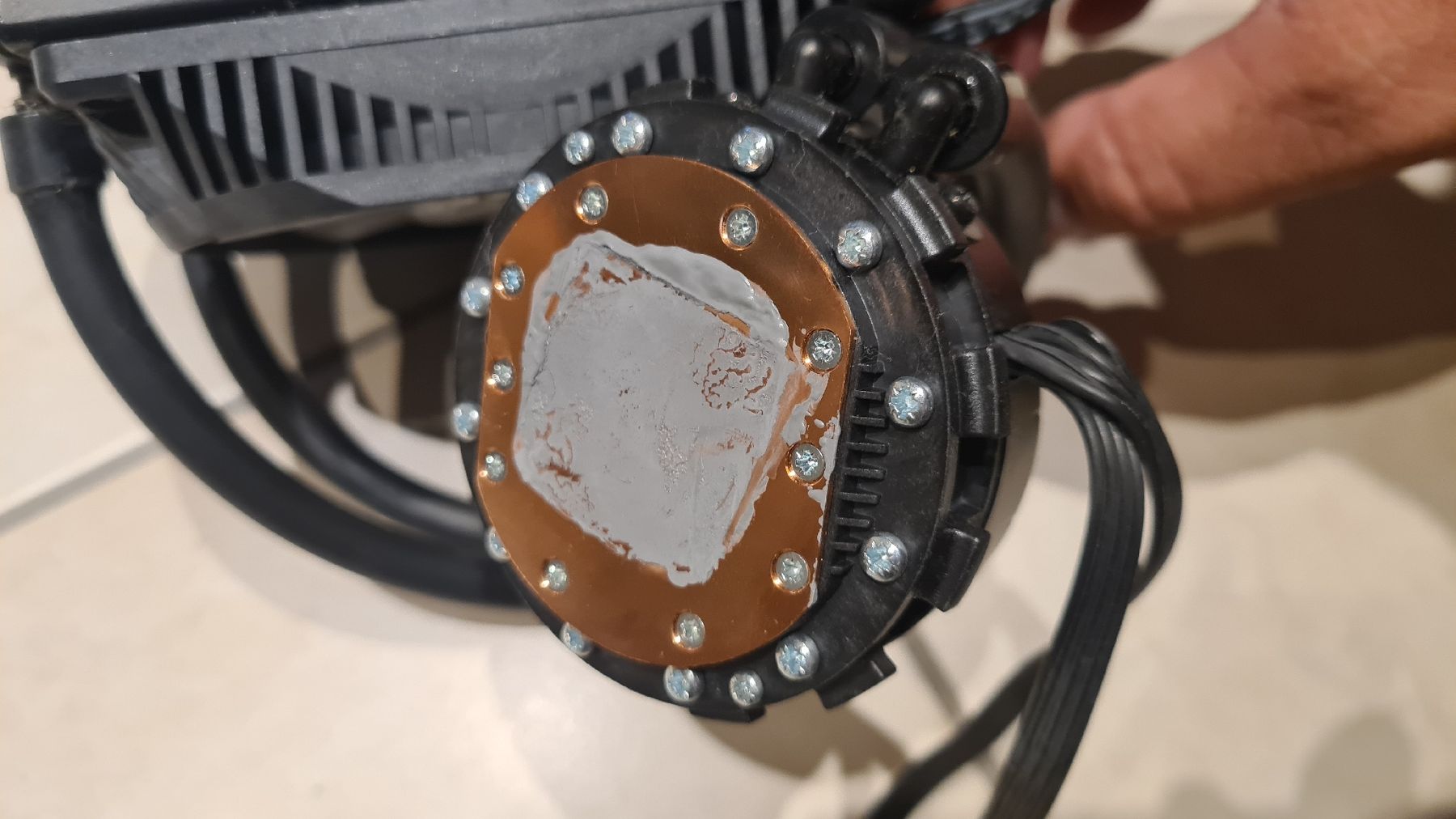 Intel Componenti elettronici: Intel CPU Wasserkühlung guter Zustand – Usato da Rheineck venduto da Outrage 3