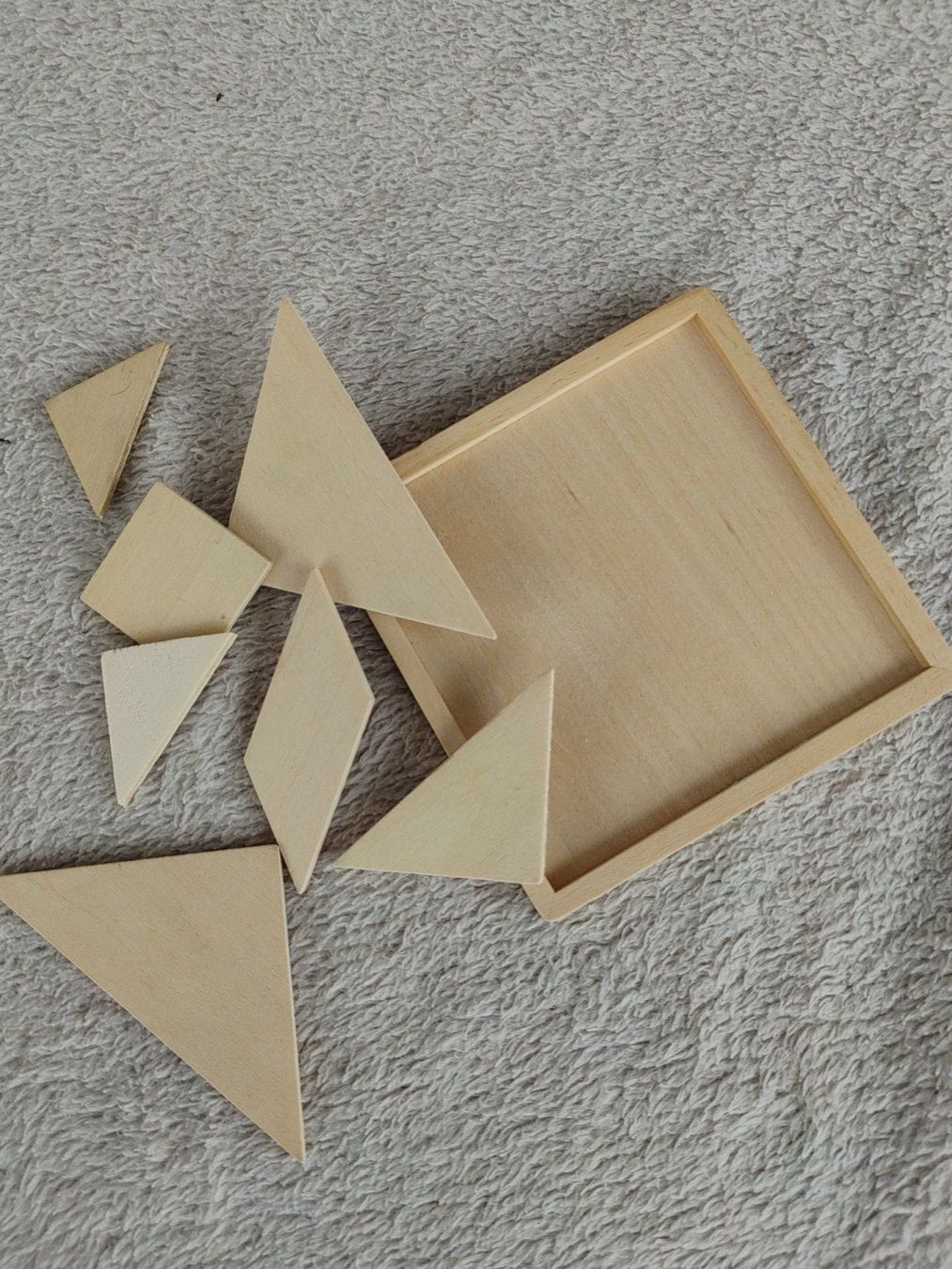 Giochi: Tangram Puzzle mit Vorlagen - – Usato da Strengelbach venduto da Phorensic_30 2
