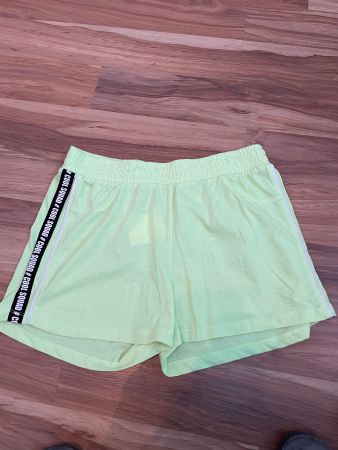 Kurze Hosen Grösse 170/176