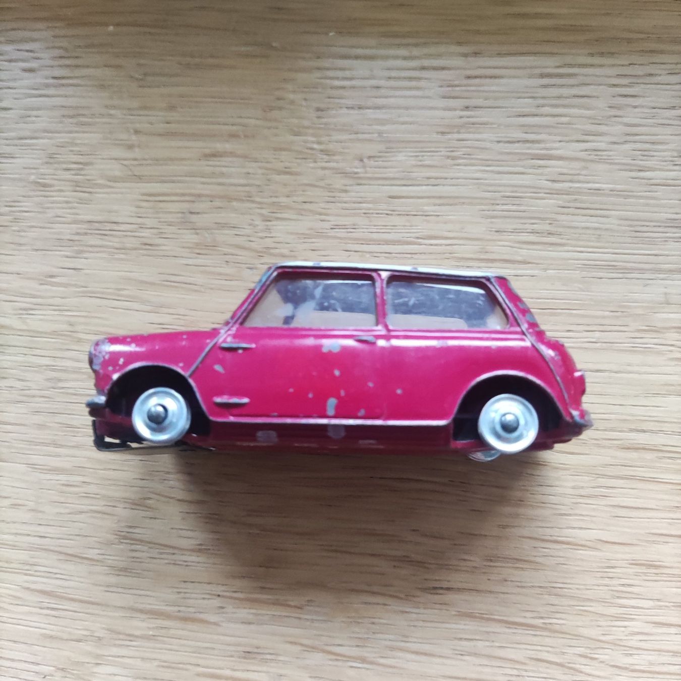 Corgi Toys Modellini d'auto: Corgi toys BMC Mini Cooper S – Usato da Solothurn venduto da Csw1