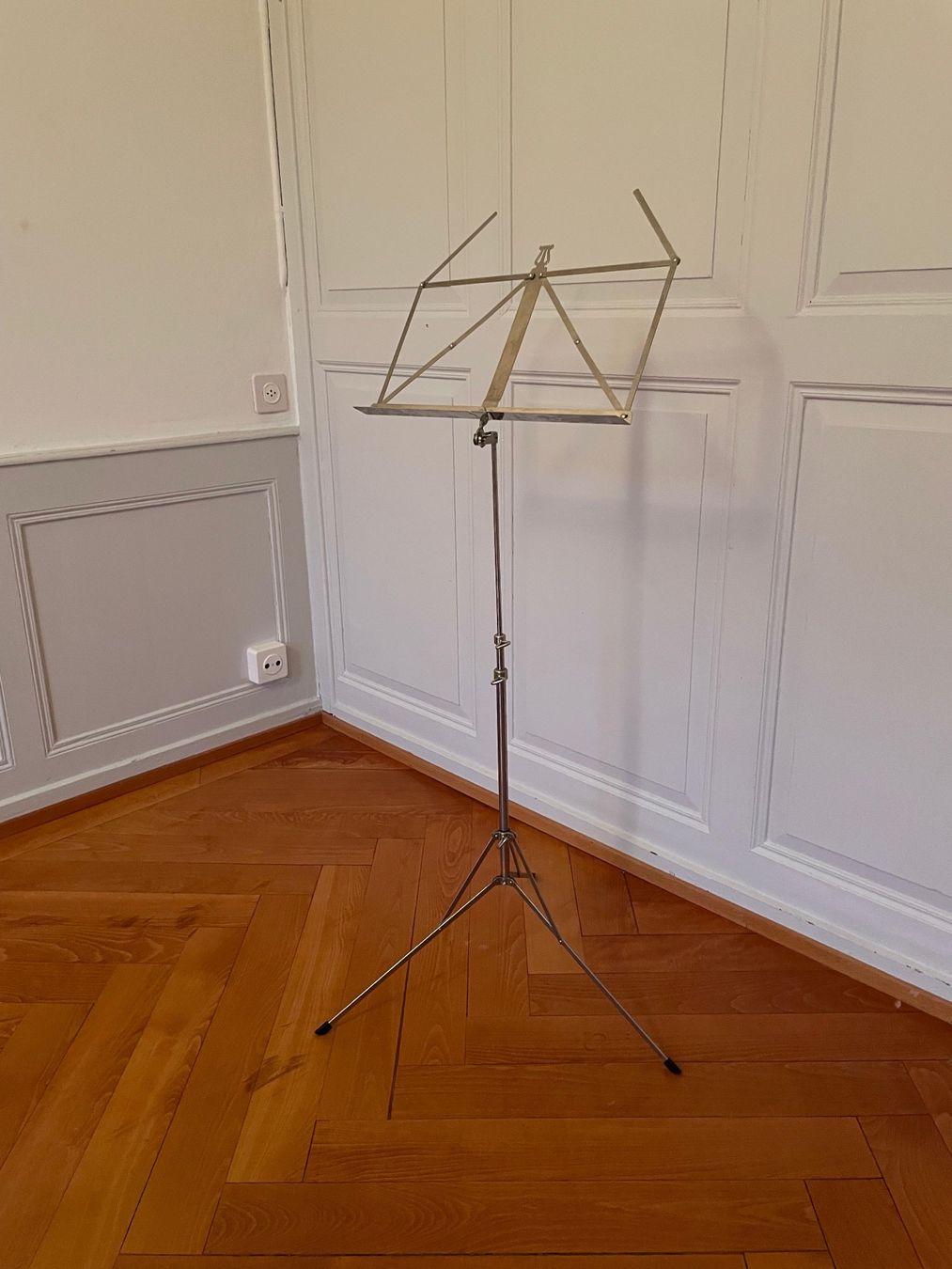 Supporti per strumenti musicali & leggii: Aufklappbarer Notenständer – Usato da Bern venduto da respublica 2