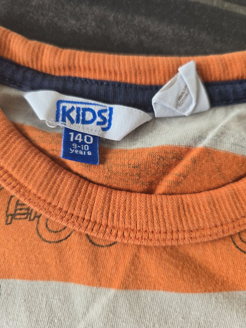 Maglioni & Felpe: Langarmshirt Gr. 140 mit Bagger Motiv – Usato da Unterentfelden venduto da Panda-87 3
