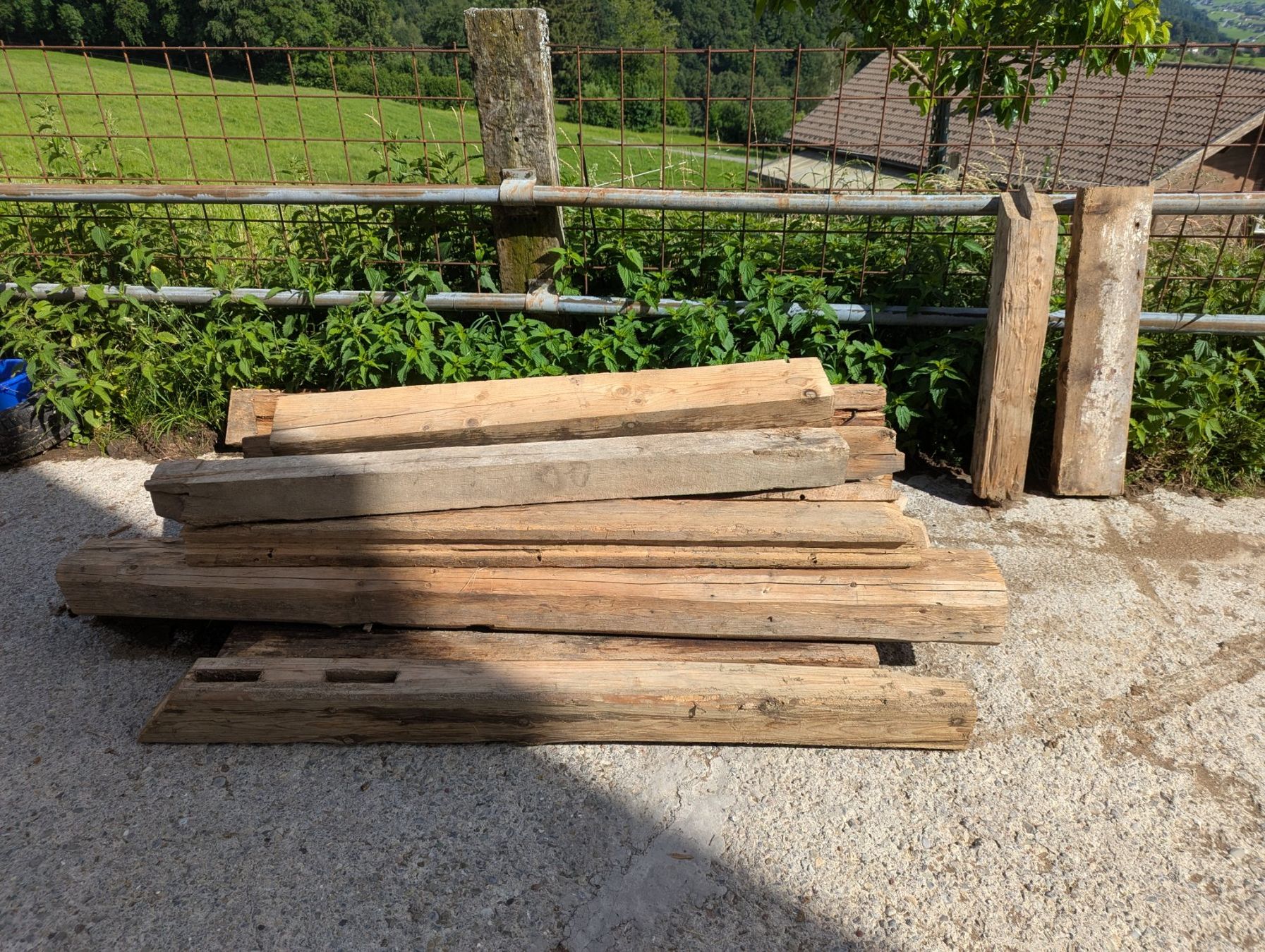 Articoli in legno: Alte Holz Balkem – Usato da Uetliburg SG venduto da Lion93 5
