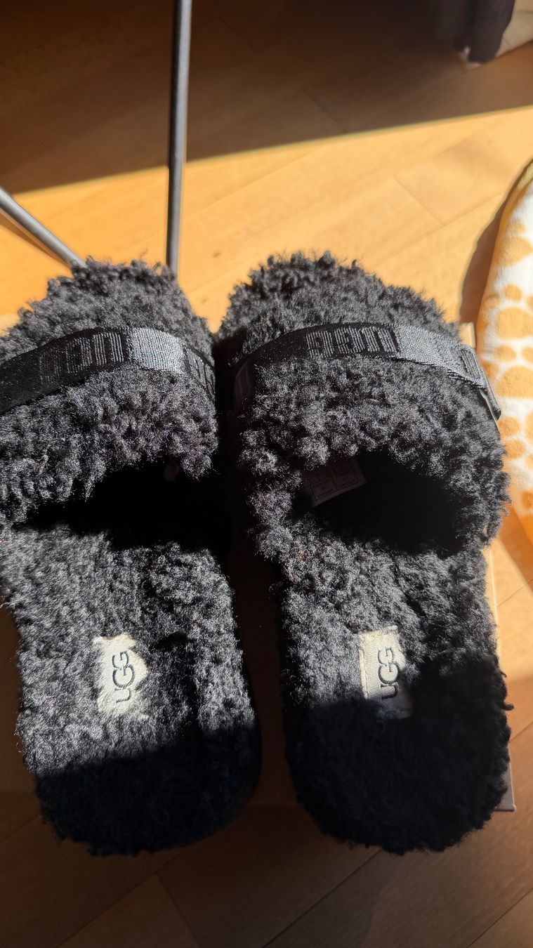 Scarpe da donna: Coole Ugg Slipper – Usato da Schaffhausen venduto da _queen_c